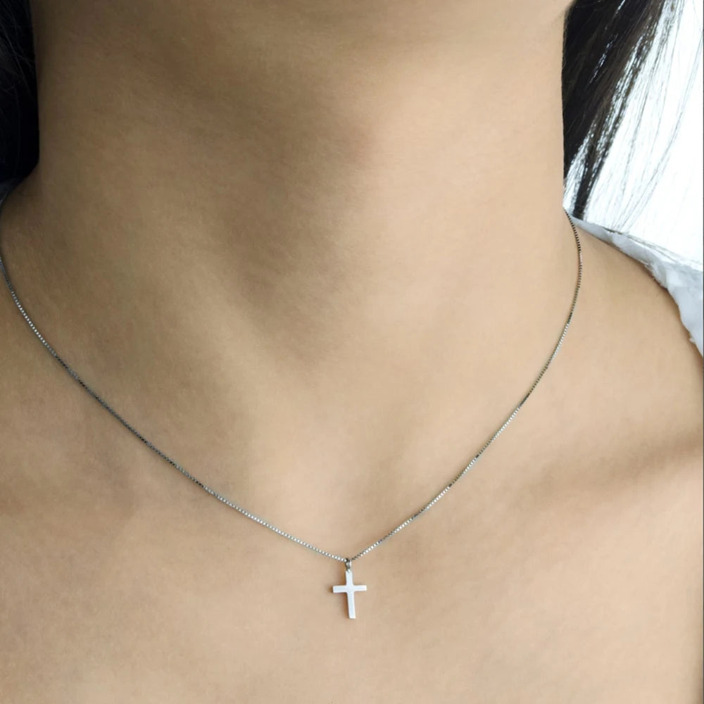 Minimalist Cross Chain Pendant Necklace – Elegant Christian Jewelry Gift for Her - Image 2
