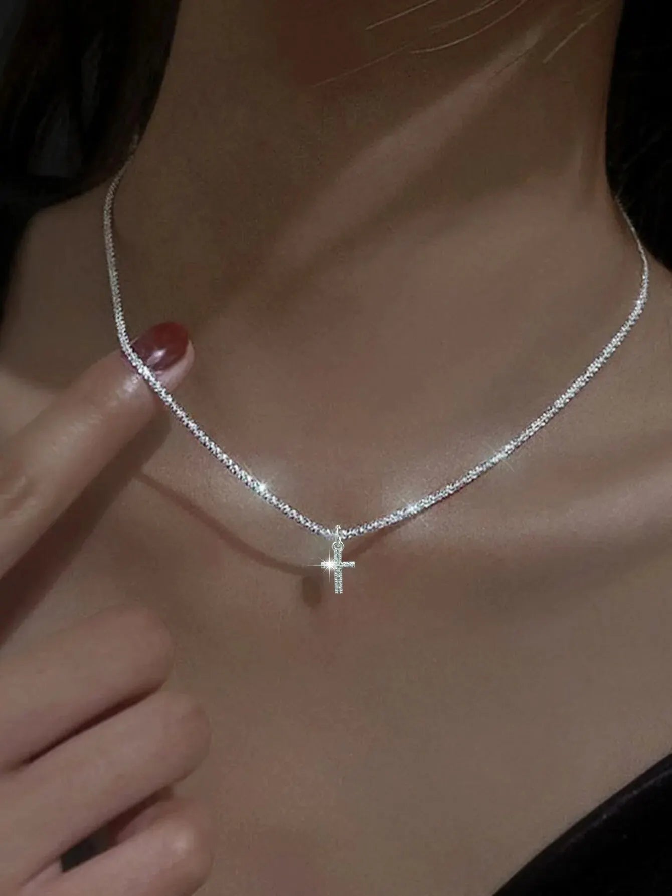 1 PC Simple Ins Cauliflower Chain Sparkling Cross Necklace - Image 4