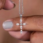Luxury Stainless Steel Crystal Cross Pendant Necklace – Elegant Christian Jewelry for Women